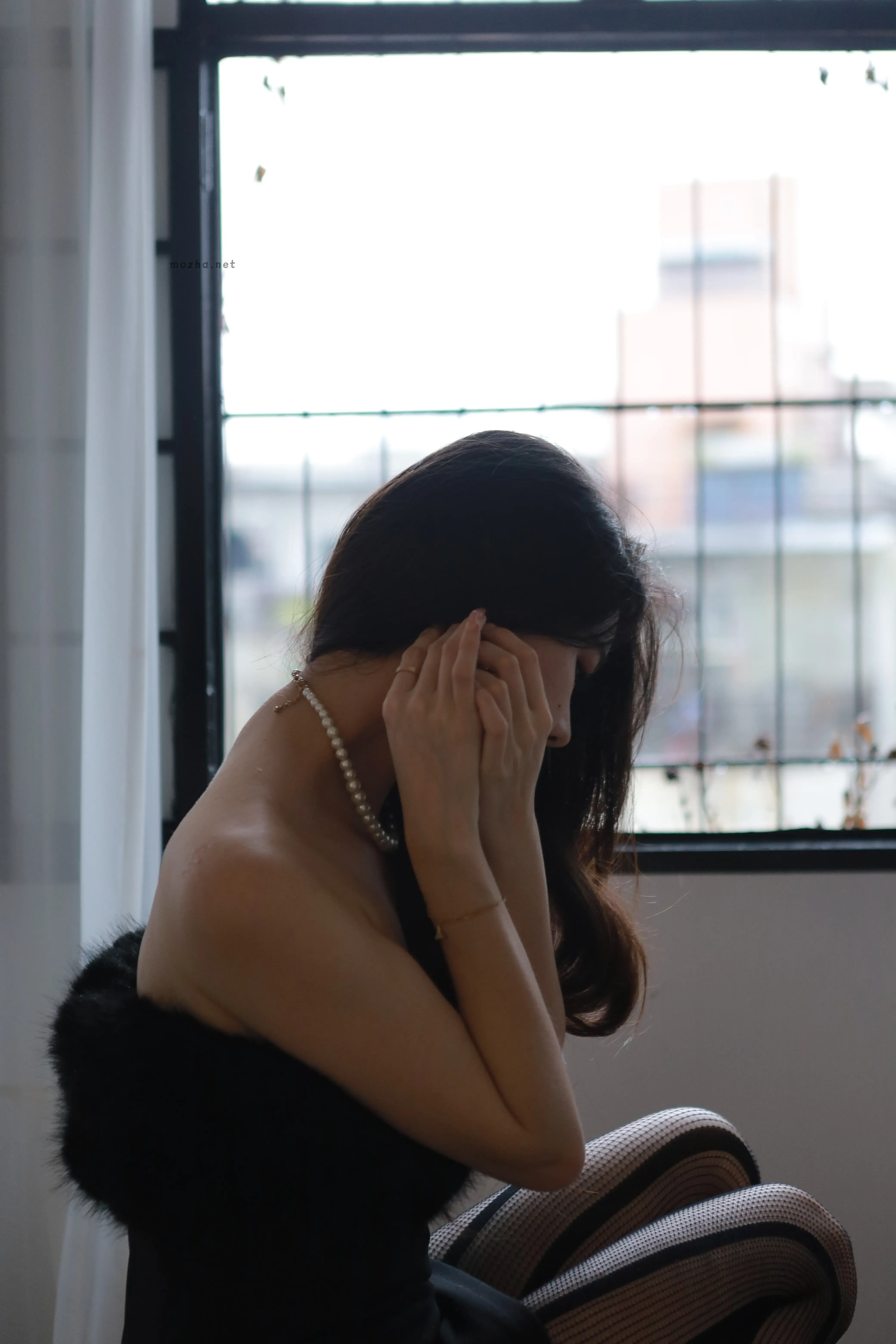 Sia不吃鱼 – 虾线黑丝丨在线看图 【51P】